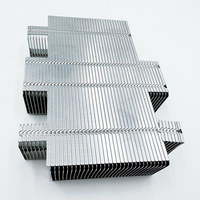 カスタマイズされたCNCの機械化の部品はCPUのためのアルミニウム ラジエーターのひれを銅張りにする