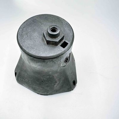 Cusomized型のダイ カストのアルミニウム部品は電気スタンドの貝の付属品に金属をかぶせる