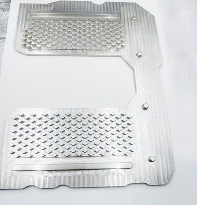 CNCの機械化アルミニウム ラップトップの支承板、ラップトップ脱熱器冷却ファンの高い発電のアルミ合金の極度の静かなラップトップの基盤