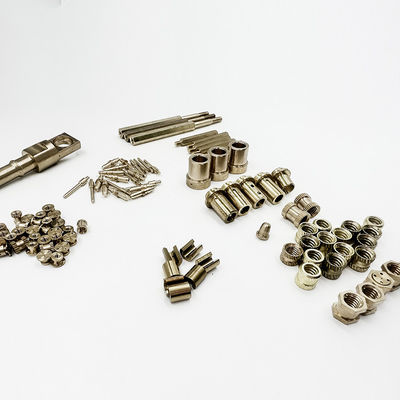 カスタマイズされた回した部0.01mm-0.05mmの許容を真鍮のネジ/真鍮CNC