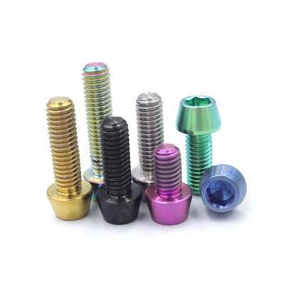 チタニウムの合金のハンドルねじM5x18x20はガスケットが付いている固定ねじを扱う