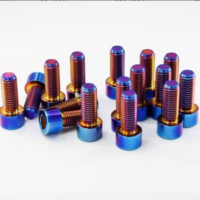 燃やされたチタニウムはチタニウムの合金DIN912の円柱ヘッド六角形のソケットの帽子のねじおよびボルトをボルトで固定する