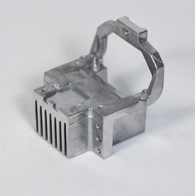 アルミ合金のダイ カストの工場アルミニウム レンズの貝のダイ カスト機械化